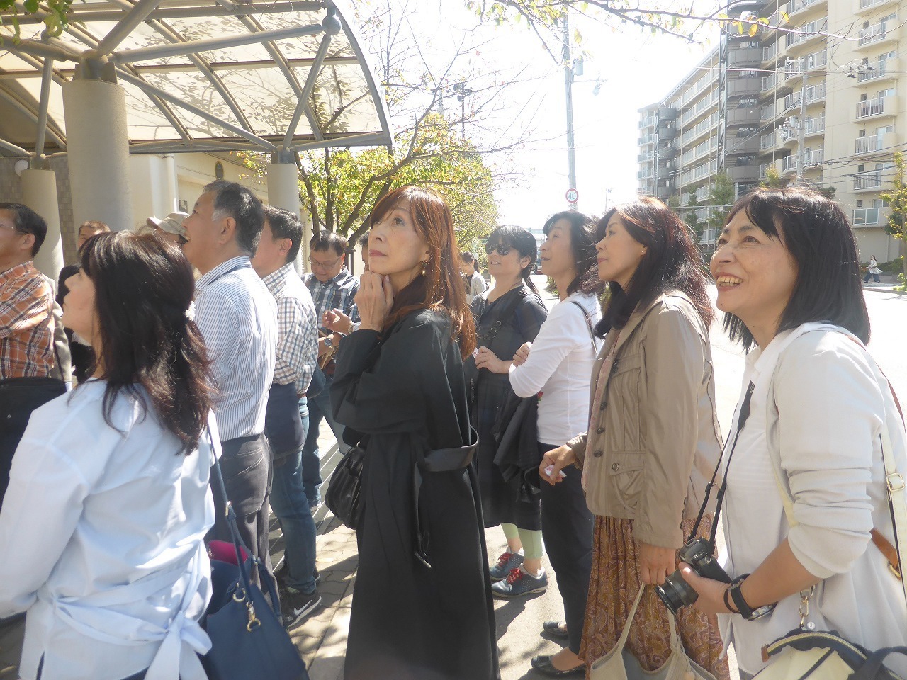 魚崎中学校見学18年10月13日還暦同窓会 魚崎中学 期卒業生の仲間たち